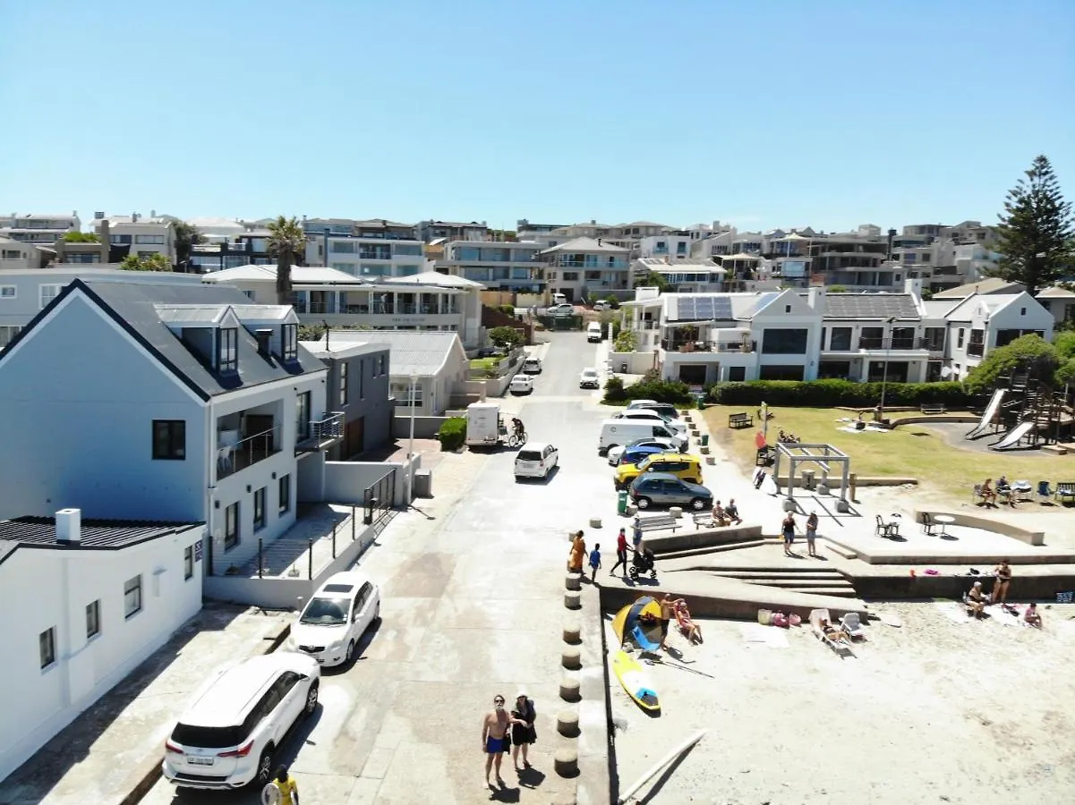 ****  The Sir David Boutique Guest House Bloubergstrand South Africa